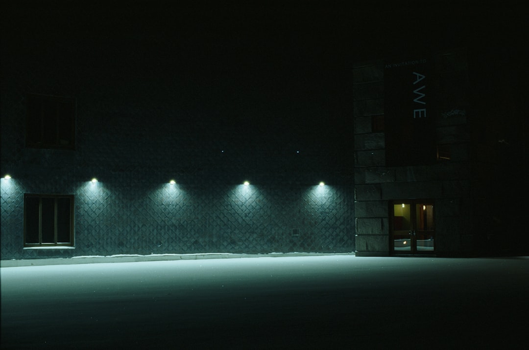 Photo Minimalist exterior wall lights
